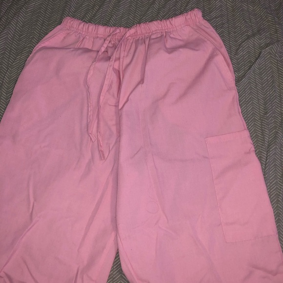 Mock wrap pink scrubs - Picture 3 of 3
